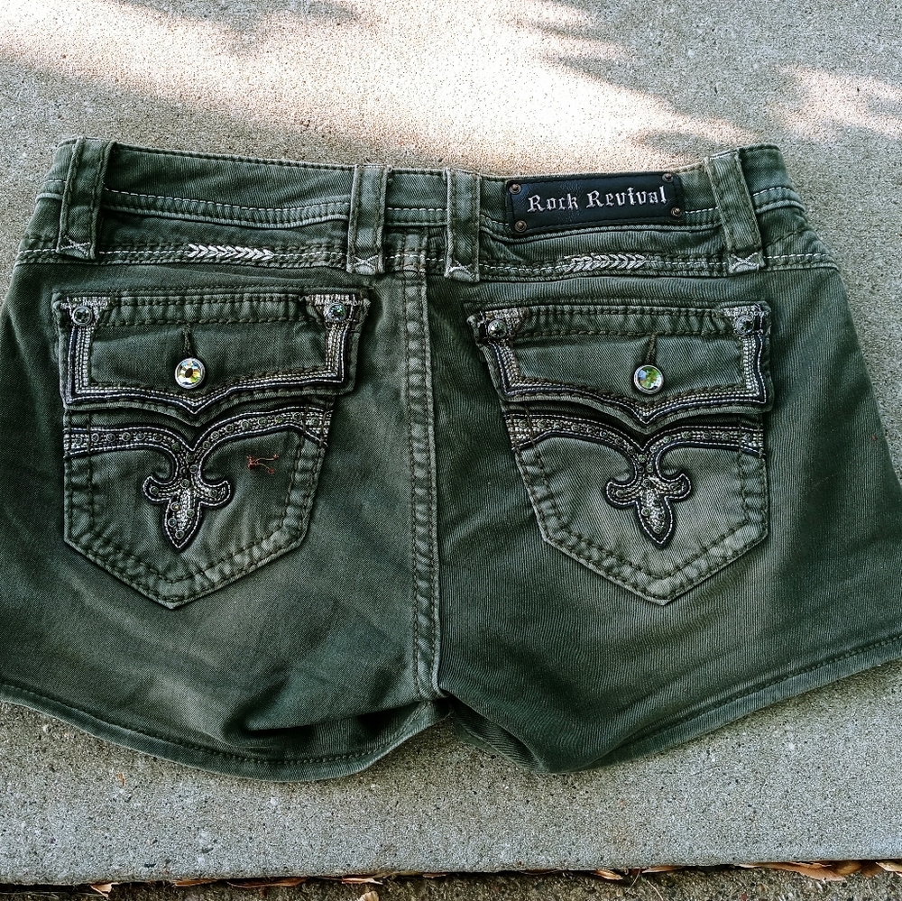 Rock Revival Shorts 💎😍